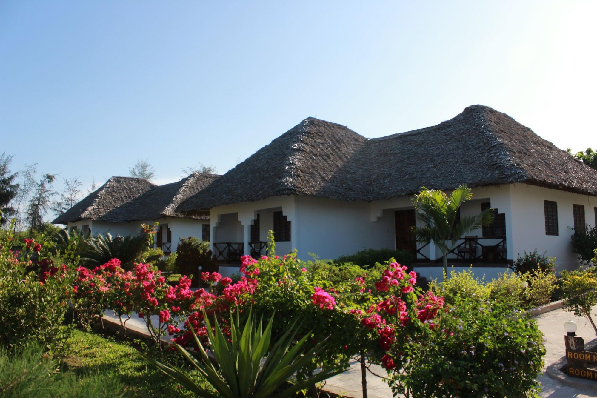 African Sun Sand Sea Beach Resort & Spa Bwejuu Kültér fotó