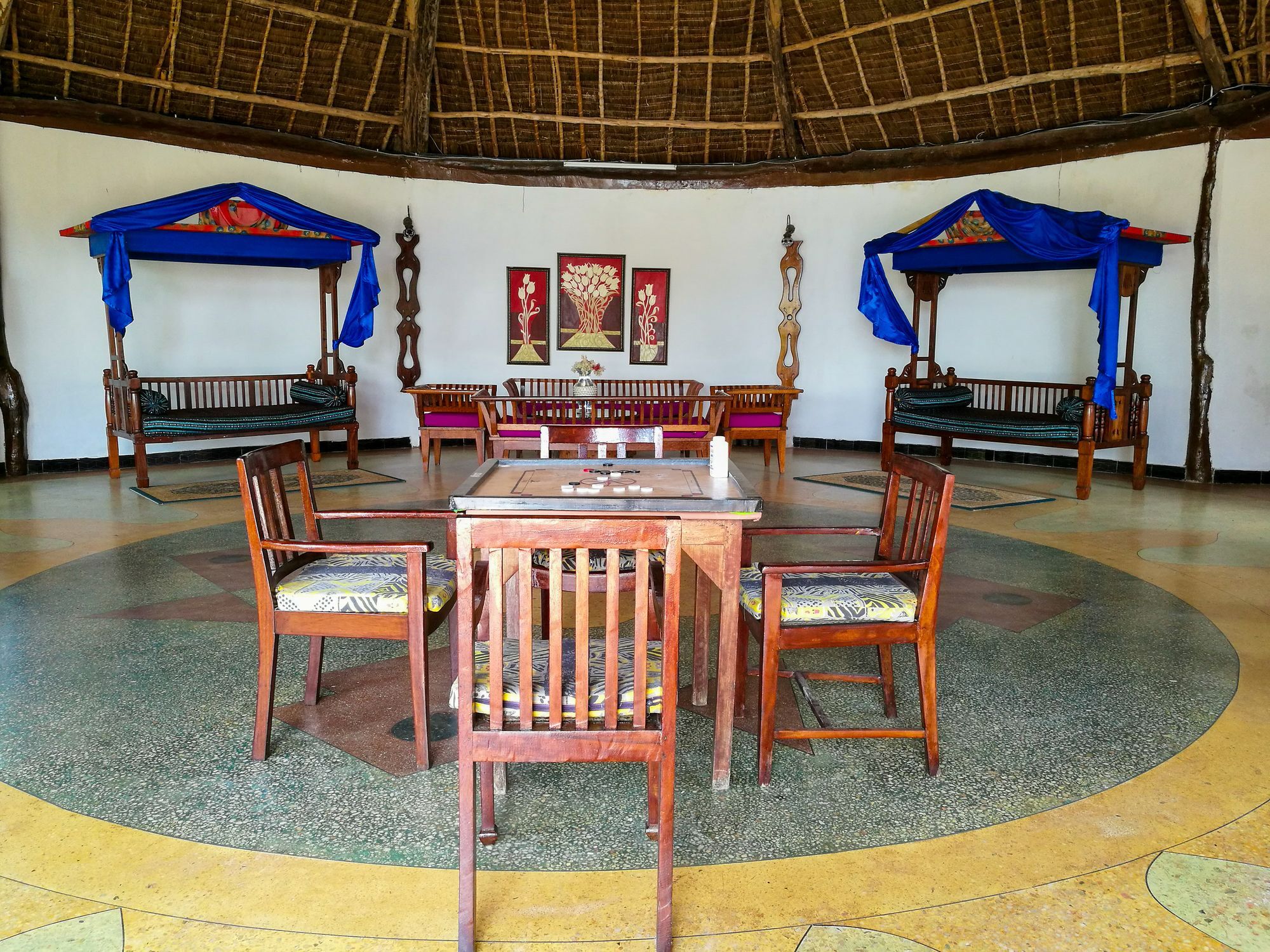 African Sun Sand Sea Beach Resort & Spa Bwejuu Kültér fotó