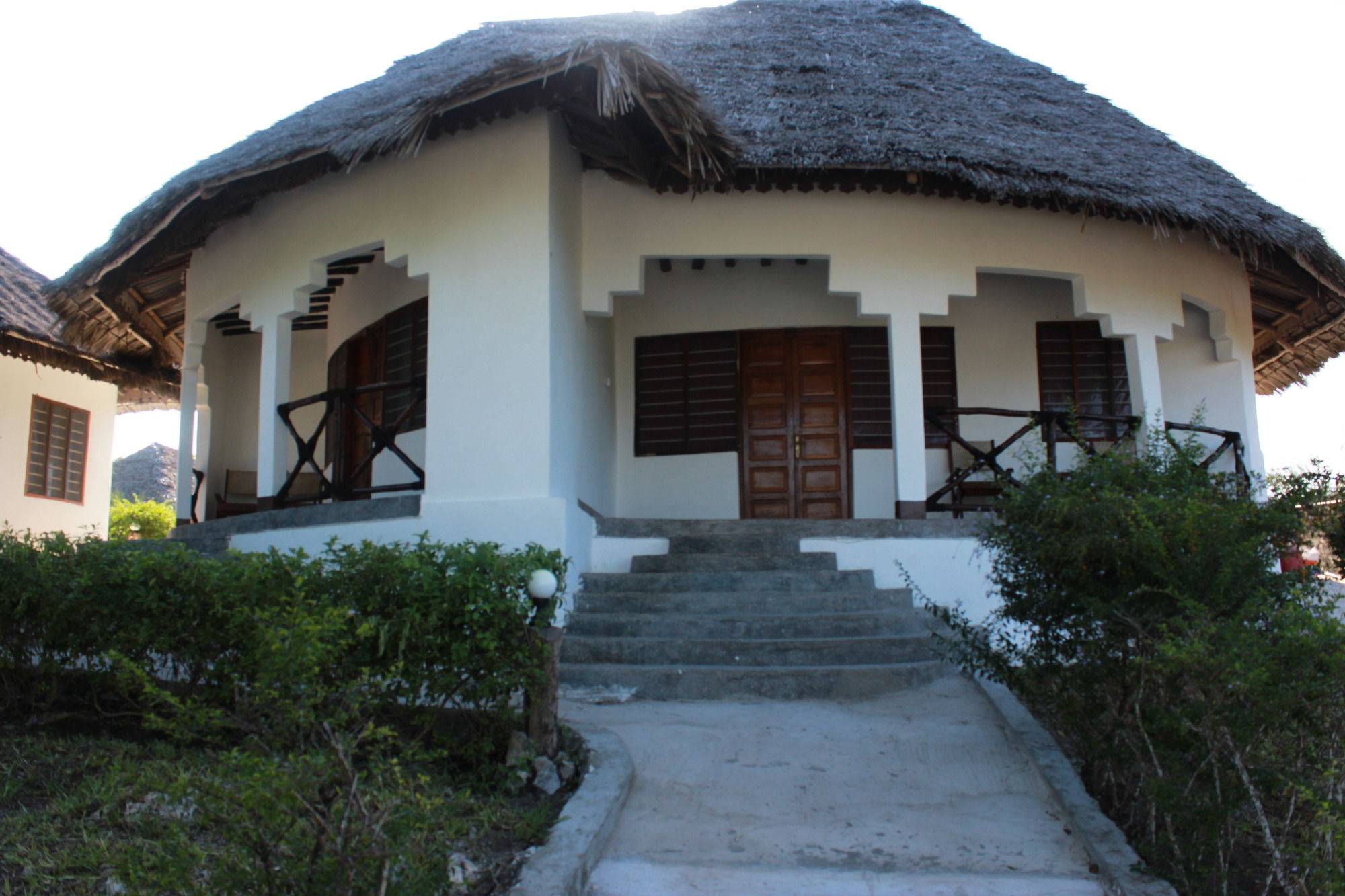 African Sun Sand Sea Beach Resort & Spa Bwejuu Kültér fotó