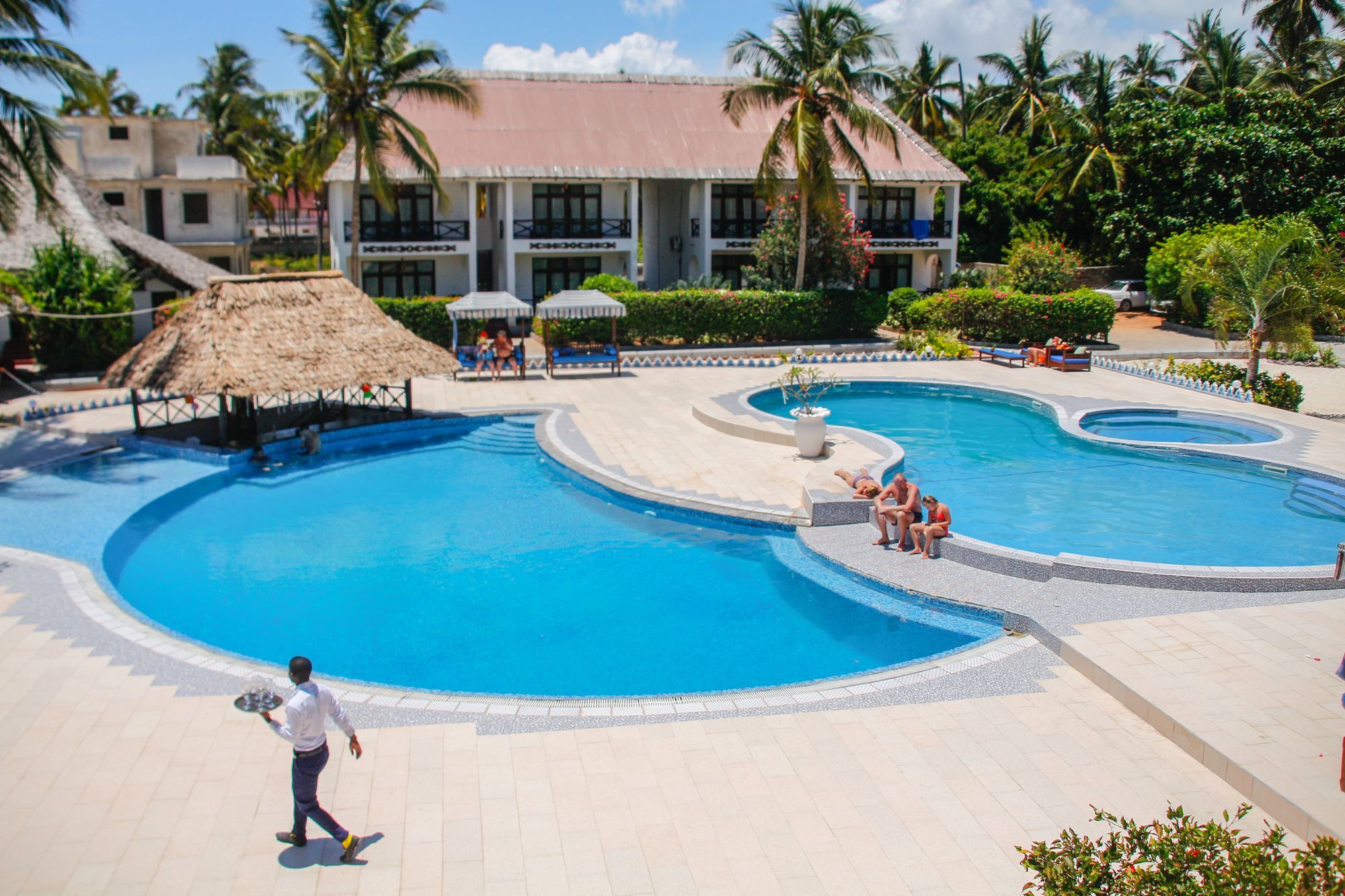 African Sun Sand Sea Beach Resort & Spa Bwejuu Kültér fotó